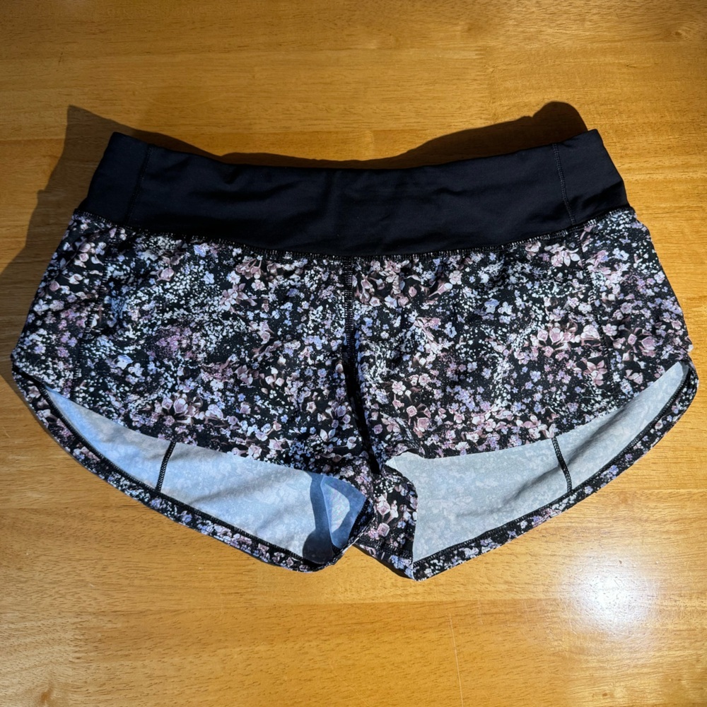 Lululemon Speed Up Short Floral 2.5 | SIZE 6 Black Lined